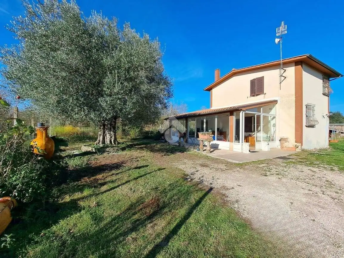 Villa in vendita a Fabrica di Roma