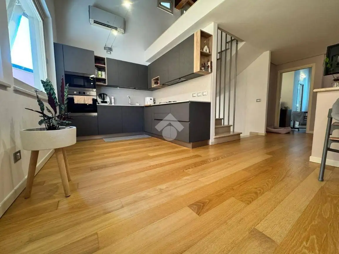 Terratetto unifamiliare via Ponte Fabbro 82, Centro, Cologne - foto 5