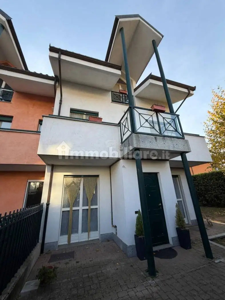 Villa in vendita a Caraglio