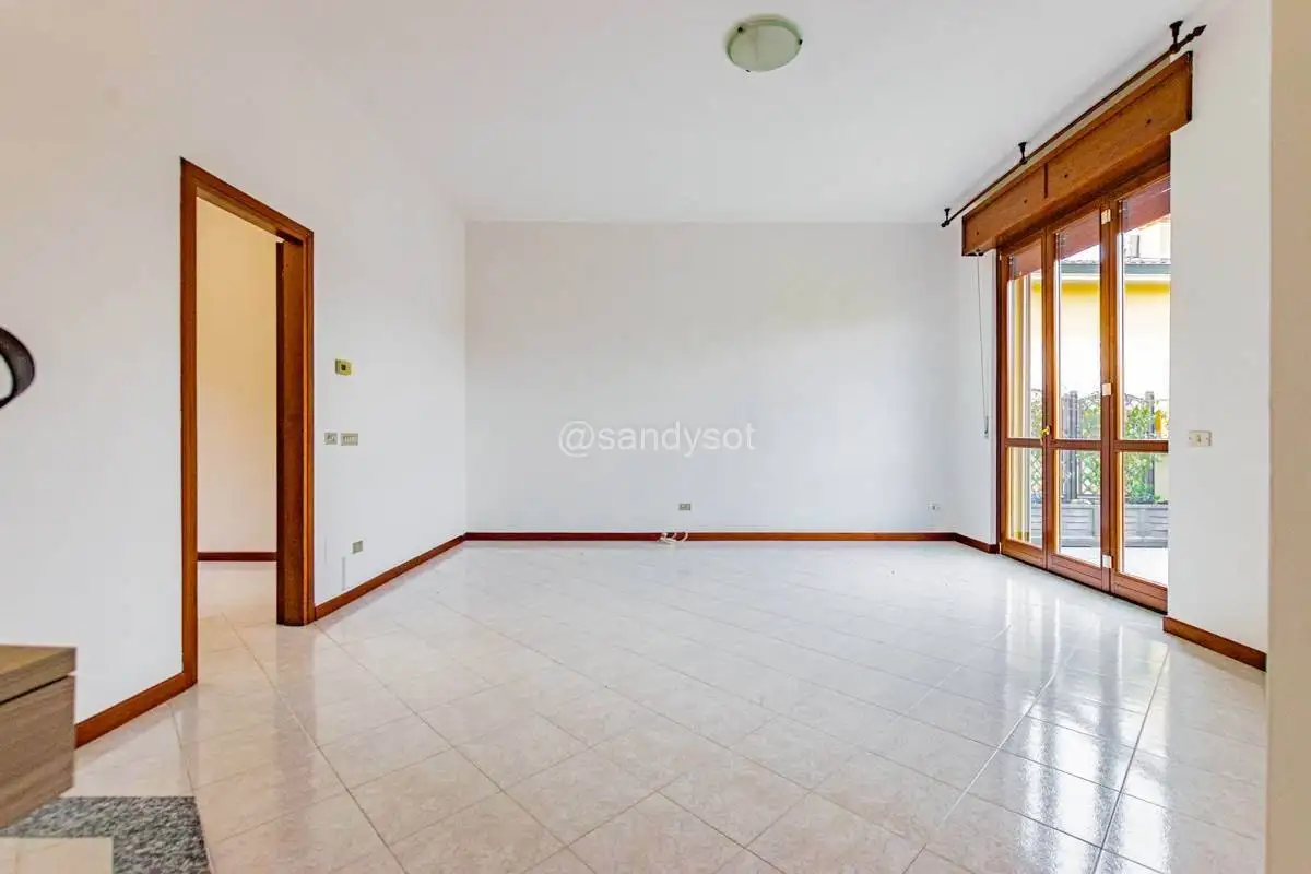 Trilocale ottimo stato, Centro, Casalpusterlengo - foto 2