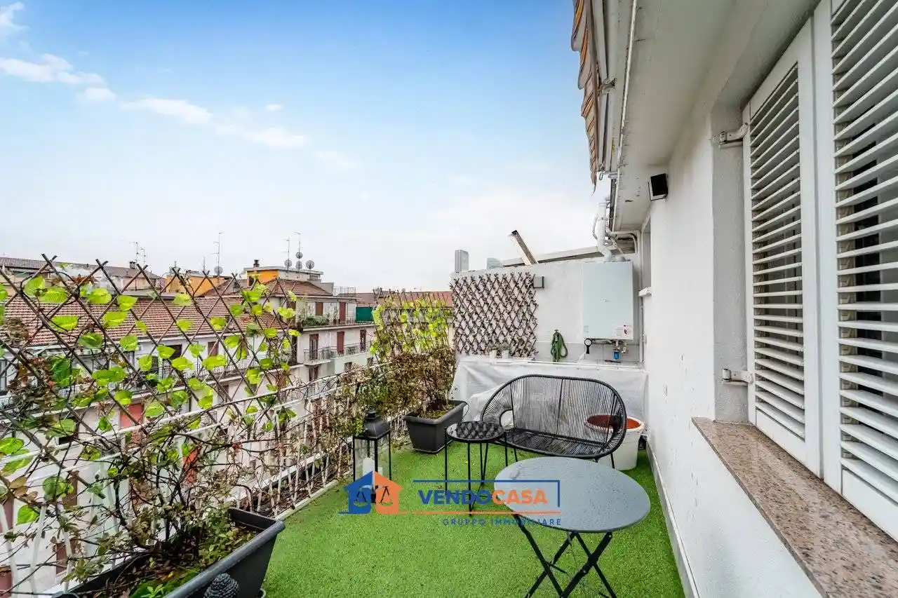 Bilocale via Francesco Koristka 3, Cenisio, Milano - foto 2