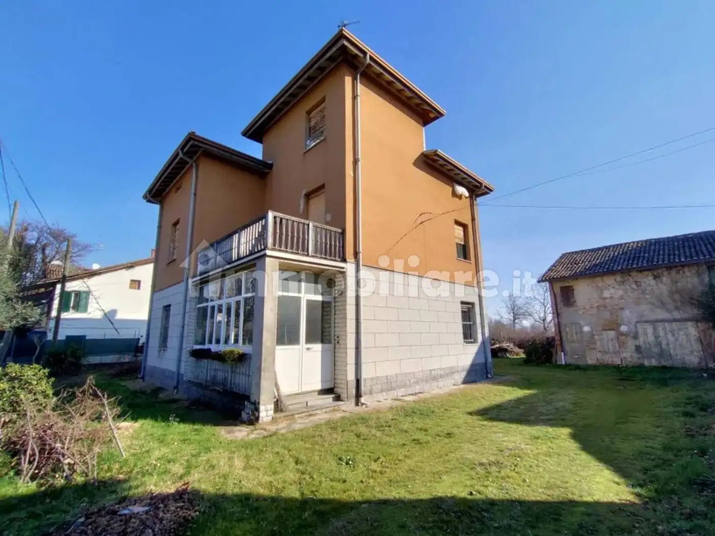 Villa in vendita a Cadelbosco di Sopra