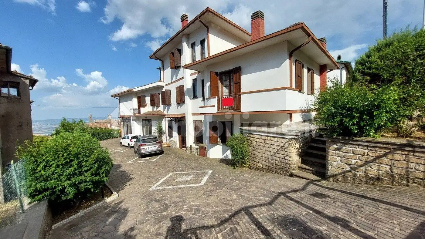 Villa in vendita a Castell'Azzara