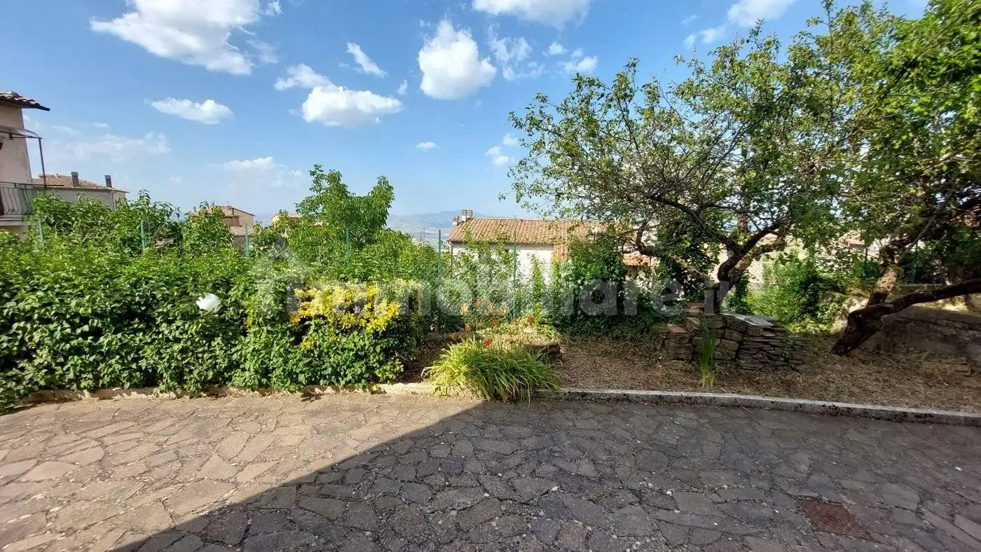 Villa unifamiliare via Francesco Petrarca, Centro, Castell'Azzara - foto 3