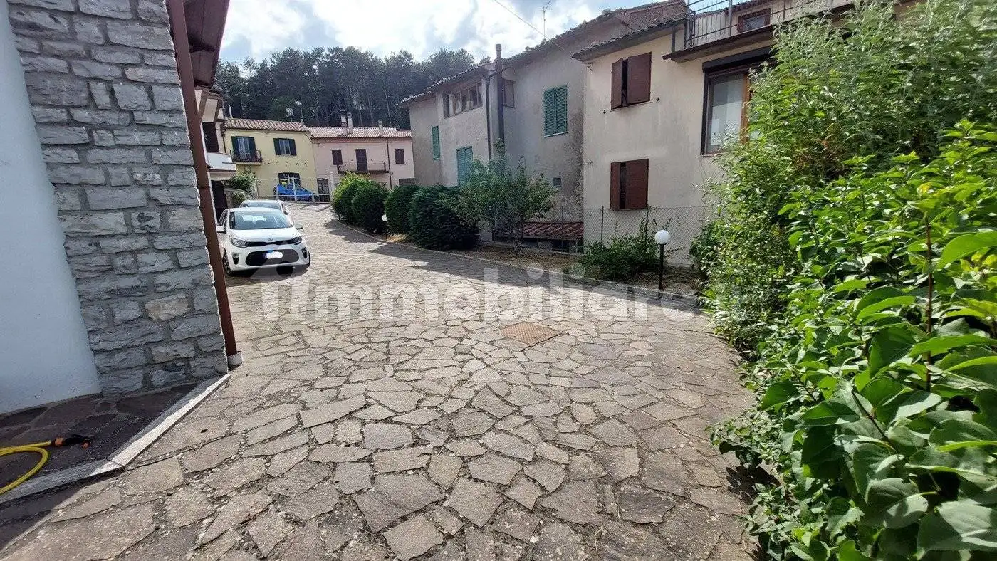 Villa unifamiliare via Francesco Petrarca, Centro, Castell'Azzara - foto 4