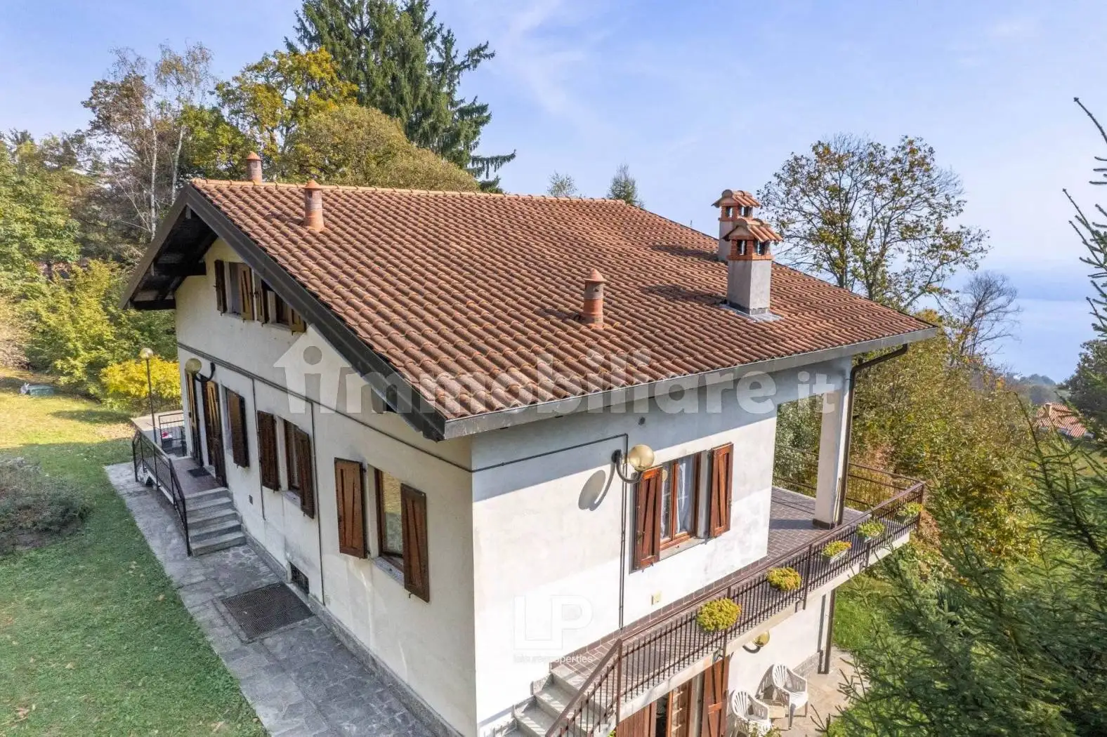 Casa indipendente in vendita a Massino Visconti