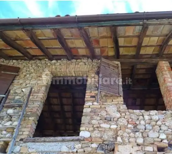 Casa indipendente in asta a Cassacco