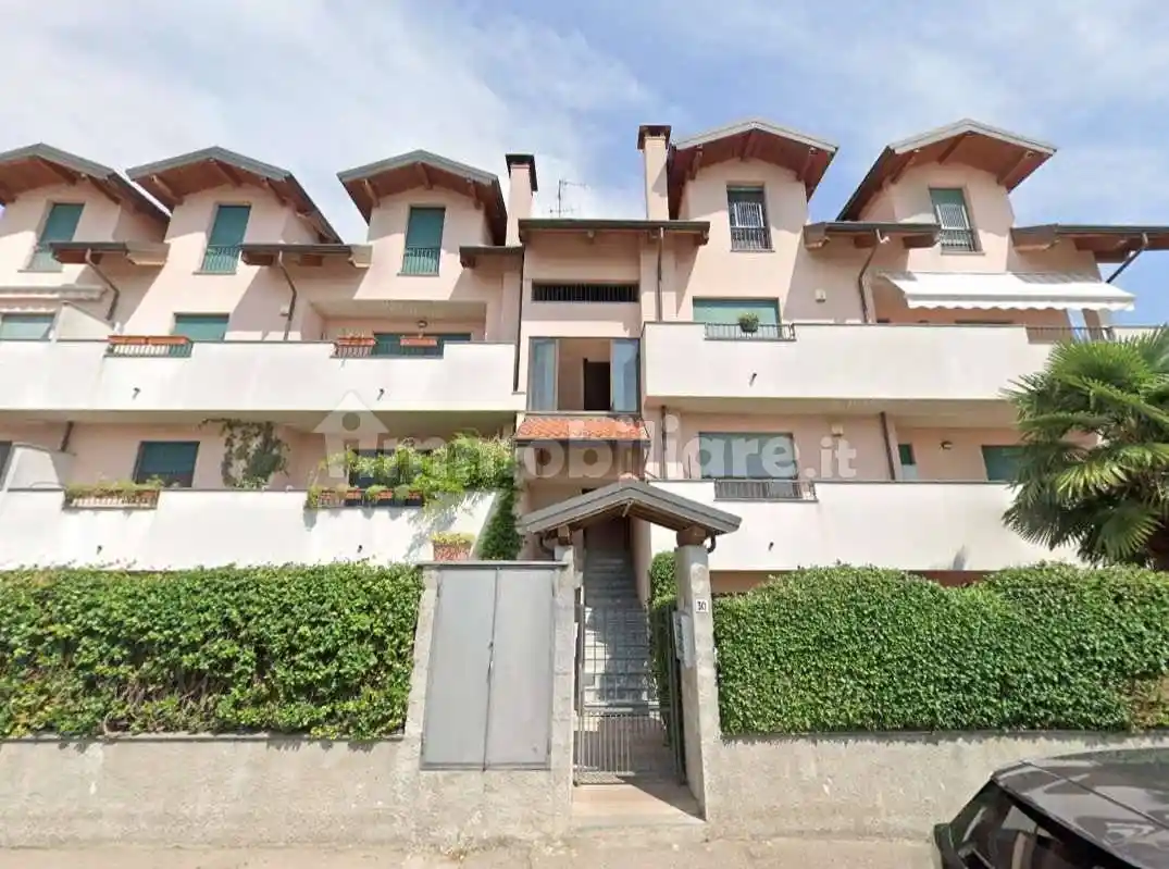 Appartamento in vendita a Bareggio