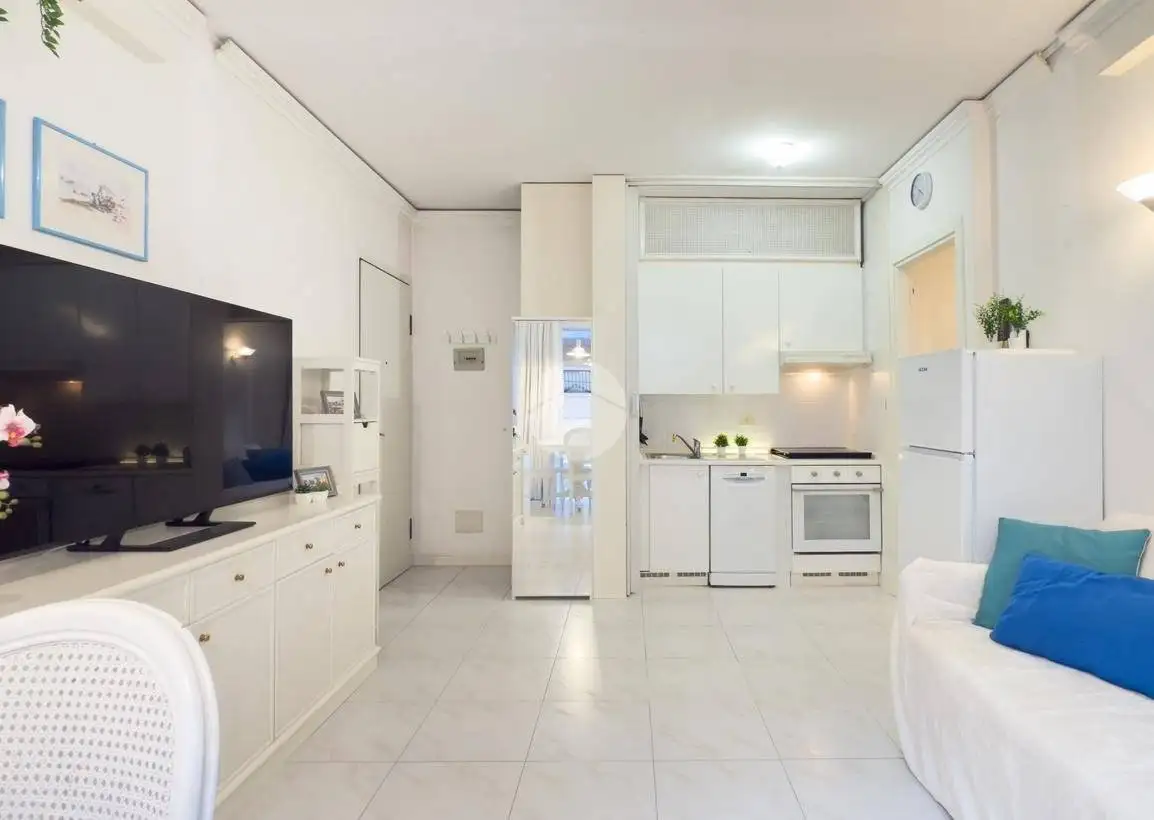 Bilocale via Ugo Foscolo 3, Centro, Bardolino - foto 3