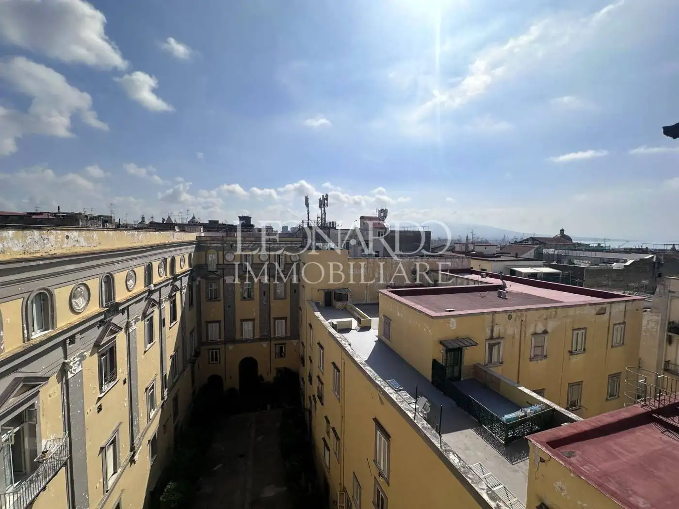 Appartamento in vendita a Napoli