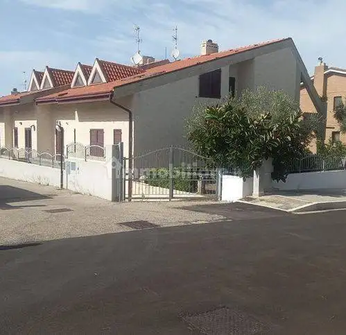Villa a schiera via Giuseppe Saragat, Centro, Campomarino - foto 5
