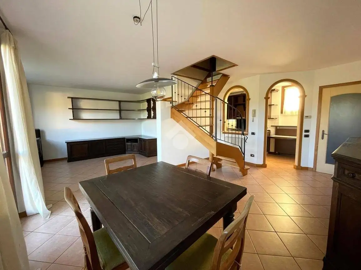 Appartamento in affitto a Rovetta