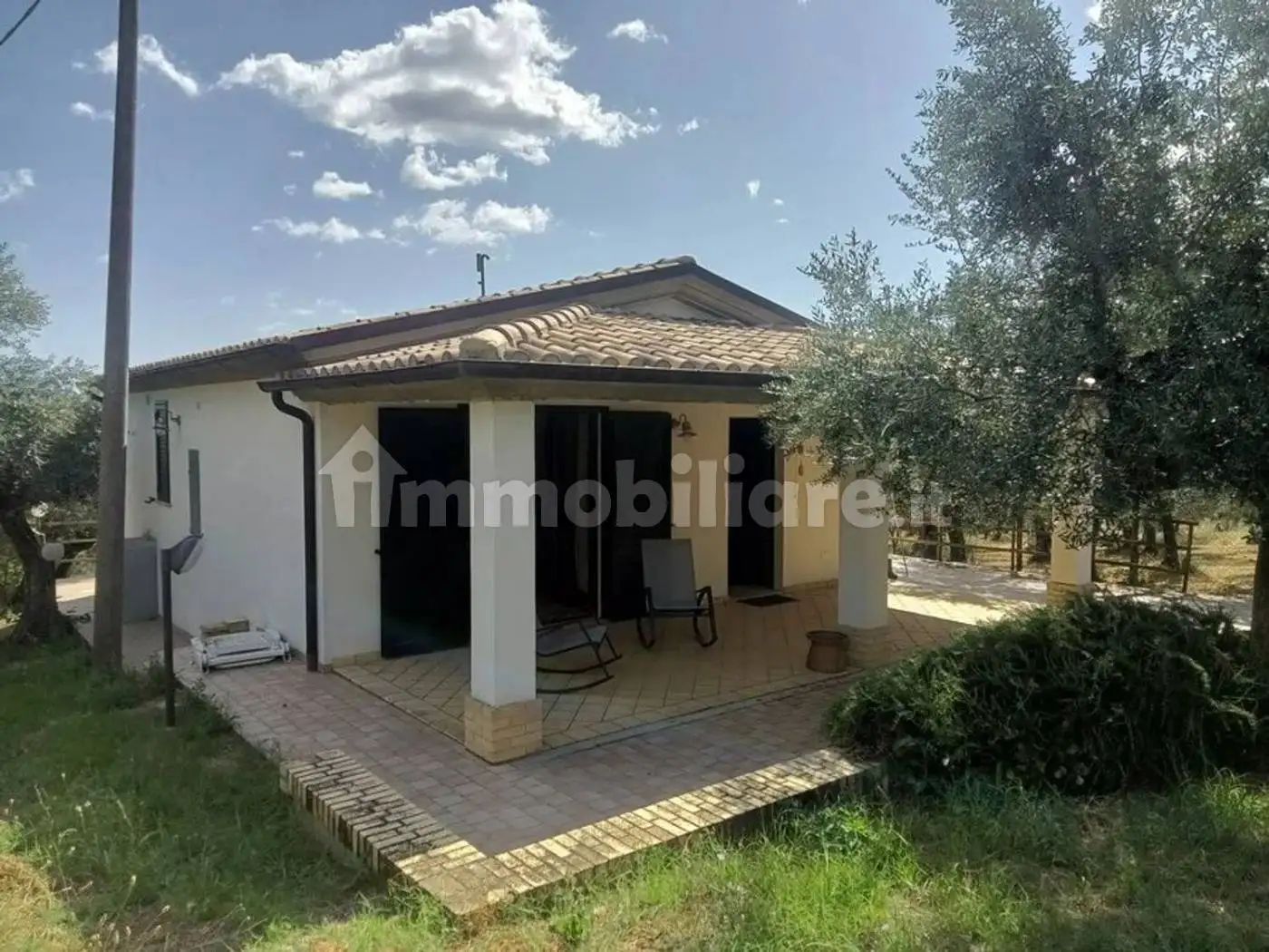 Villa in vendita a Loreto Aprutino