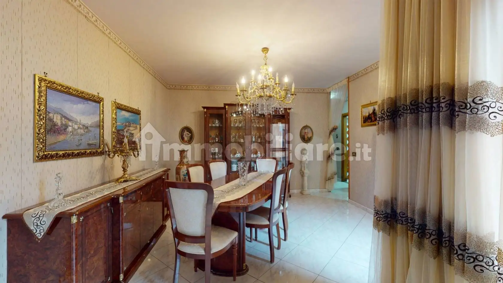 Appartamento in vendita a Napoli