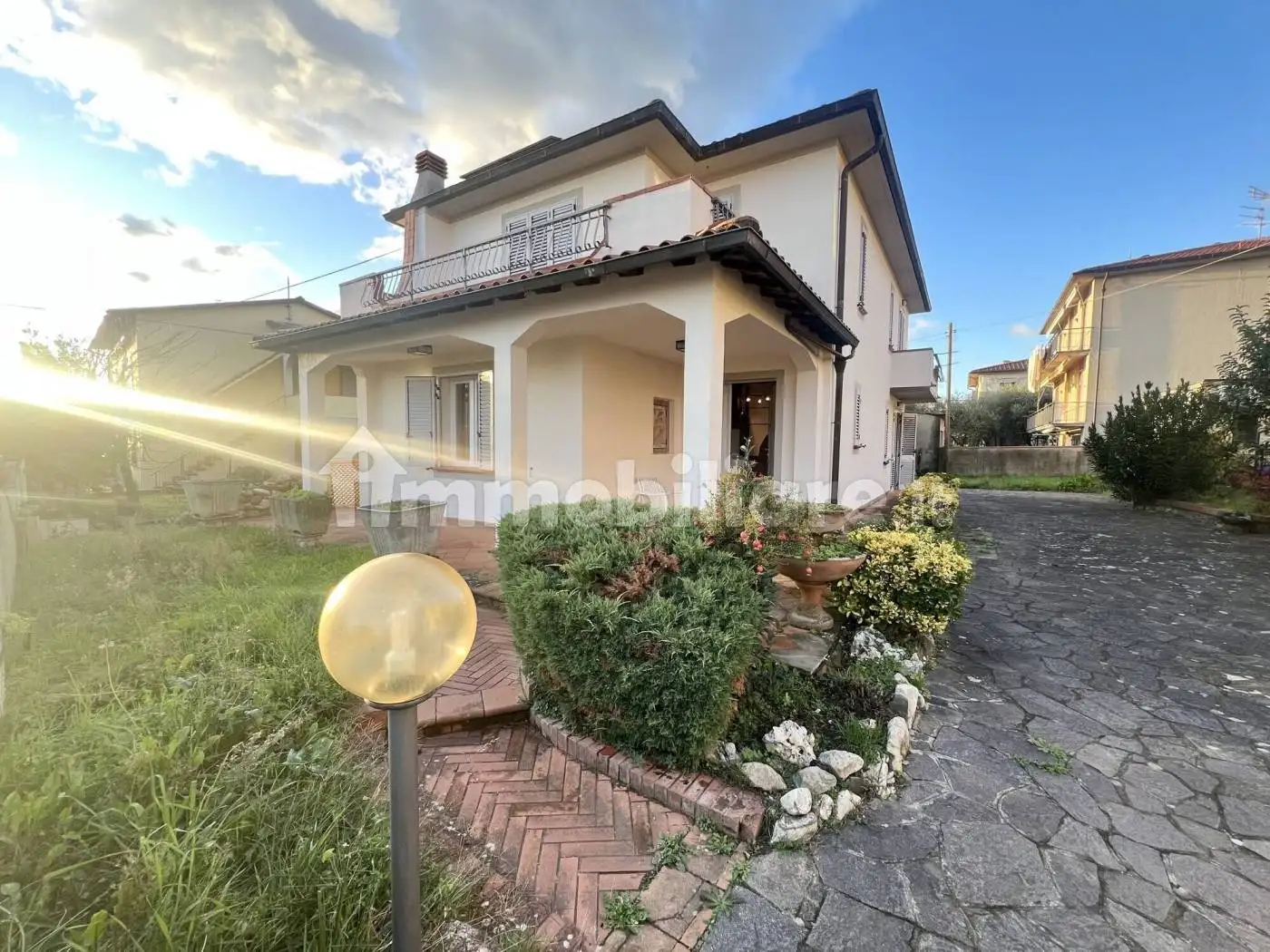 Villa in affitto a Castelfranco Piandisco