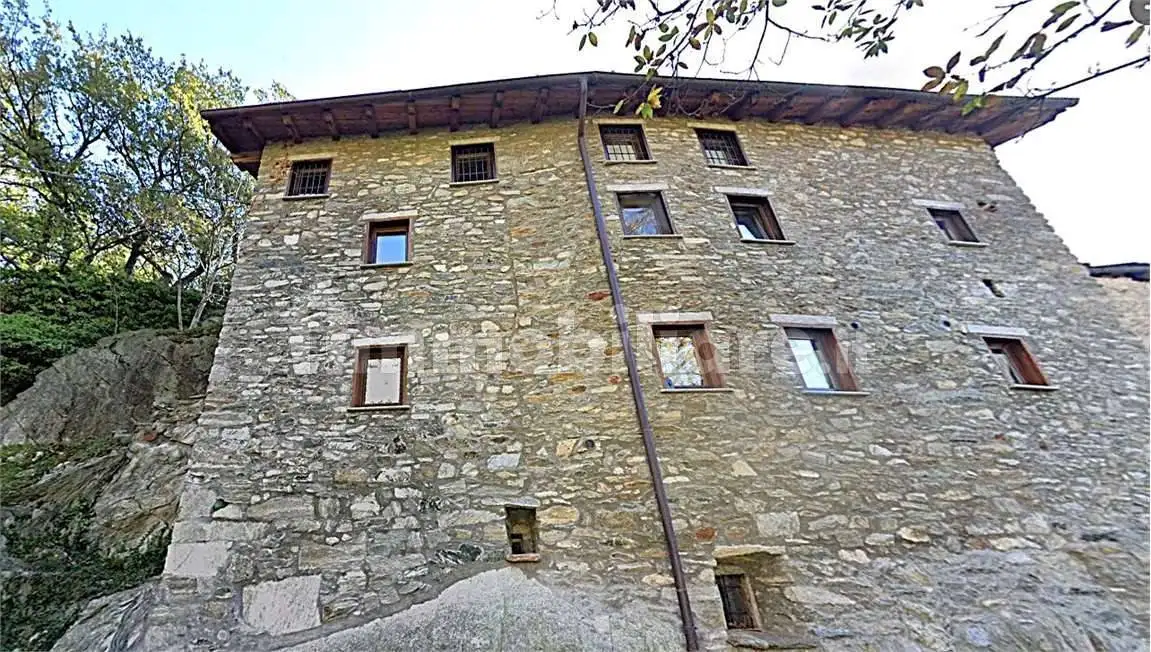 Terratetto unifamiliare via Albard, Donnas - foto 2