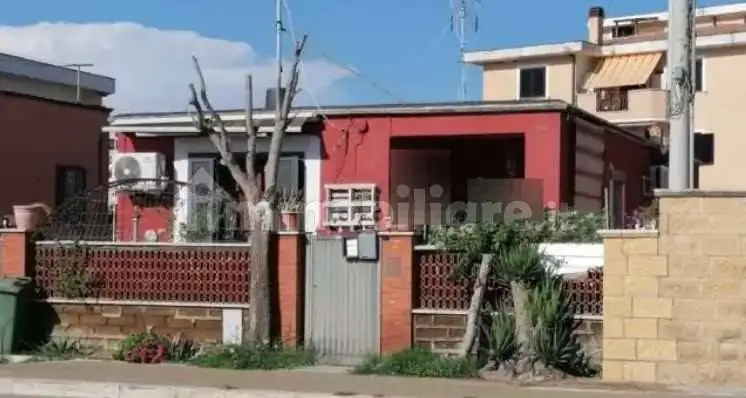 Villa in asta a Ardea