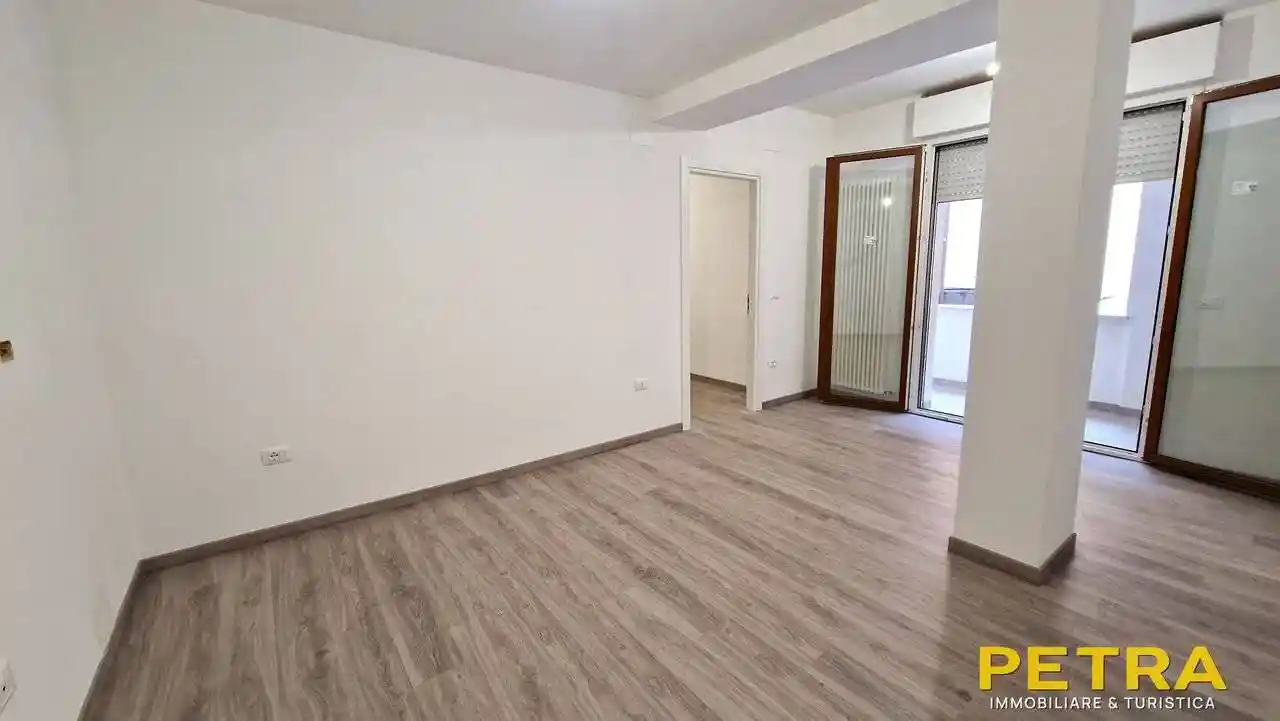 Bilocale via Francesco Crispi 37, Centro, San Benedetto del Tronto - foto 4