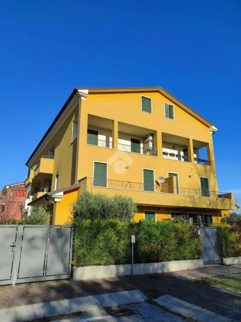 Appartamento in vendita a Campolongo Maggiore