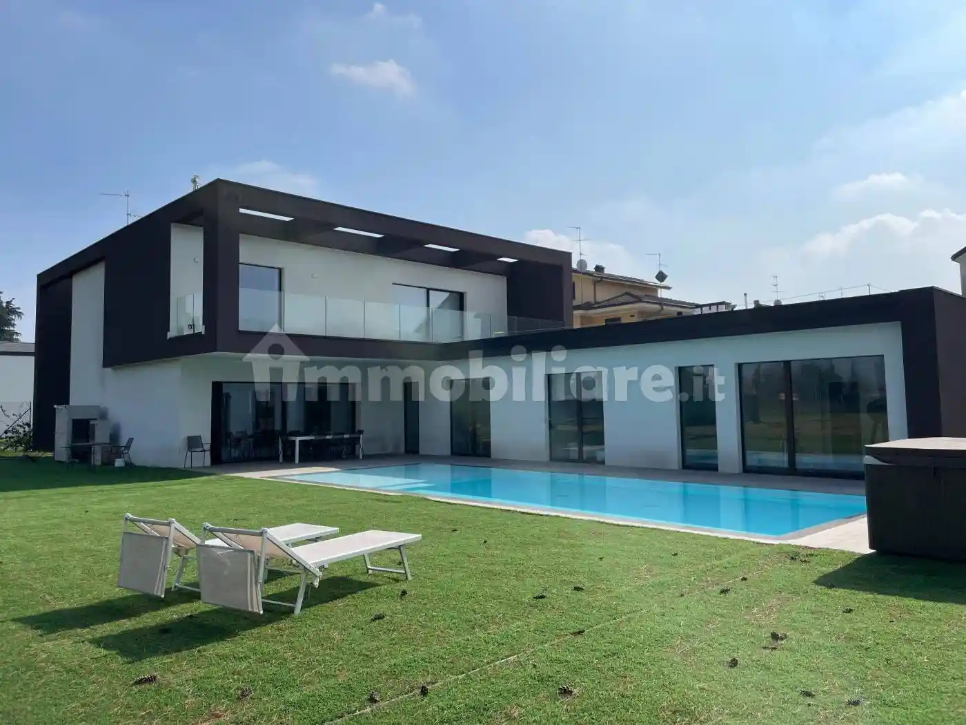 Villa in affitto a Agrate Brianza