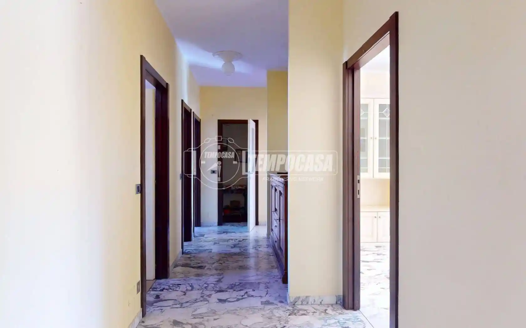 Quadrilocale buono stato, terzo piano, Borgo Piave, Corso Europa, Zona Ferrero, Alba - foto 3