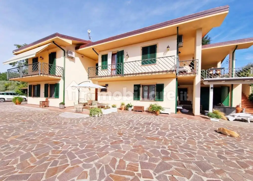 Villa in vendita a Montecarlo