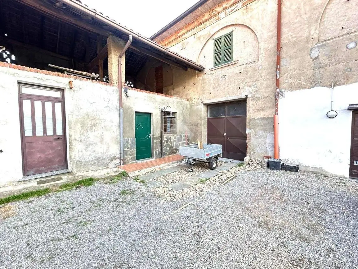 Terratetto unifamiliare via Mongorio, Mongorio Tre Case, Usmate Velate - foto 2