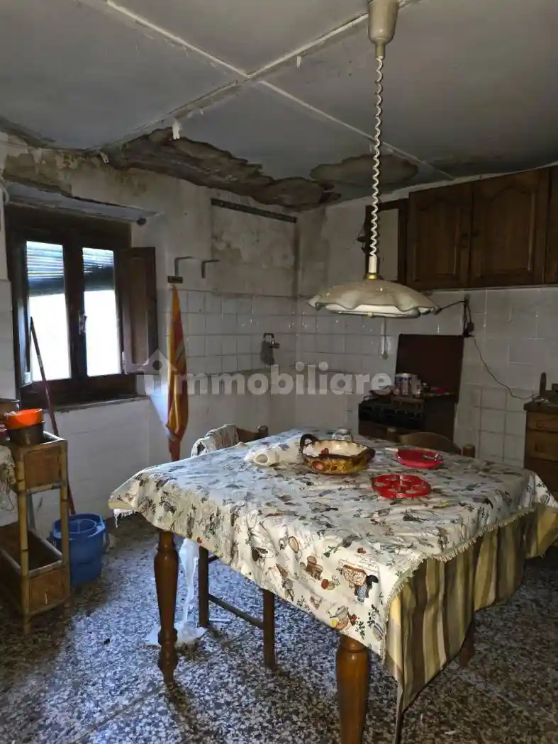 Terratetto unifamiliare 65 m², da ristrutturare, Santa Firmina, Arezzo - foto 2