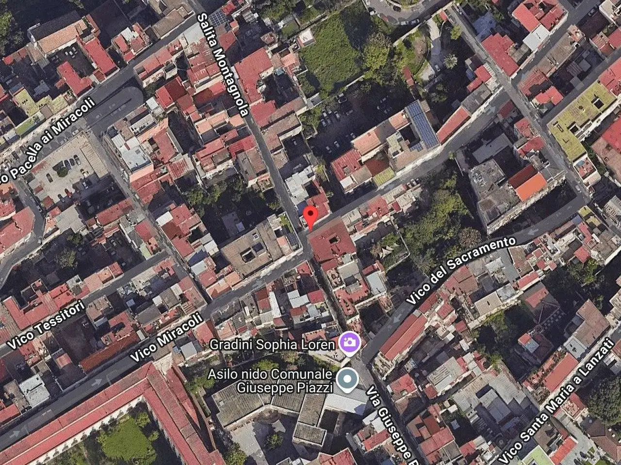 Appartamento in vendita a Napoli