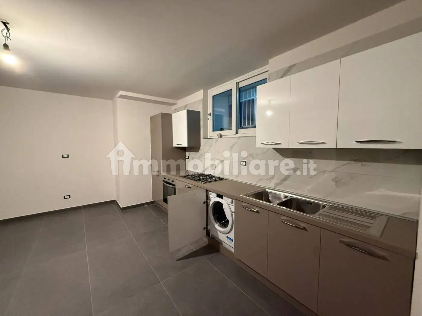 Monolocale ottimo stato, seminterrato, Centro, Pomigliano d'Arco - foto 4