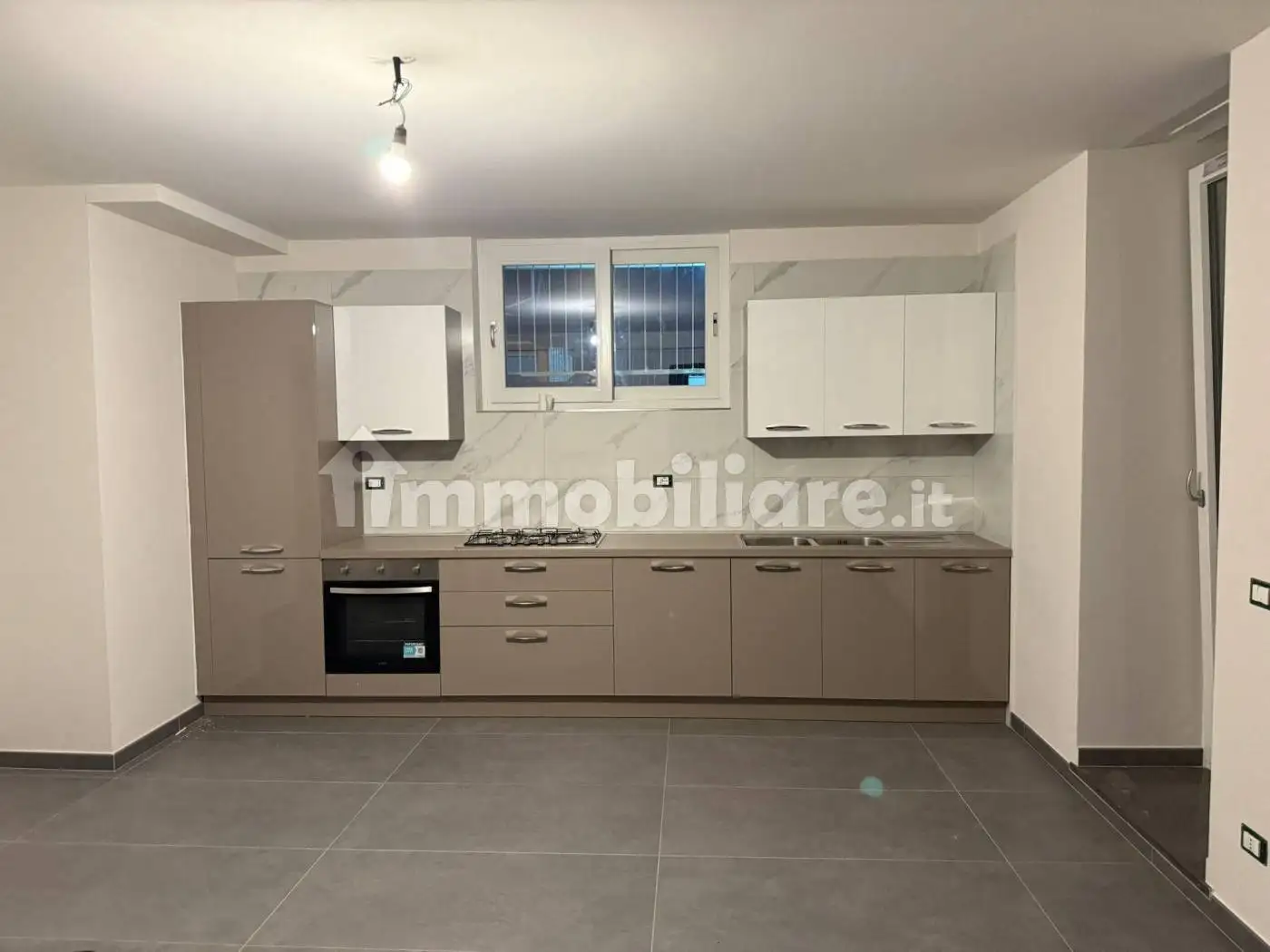 Monolocale ottimo stato, seminterrato, Centro, Pomigliano d'Arco - foto 5