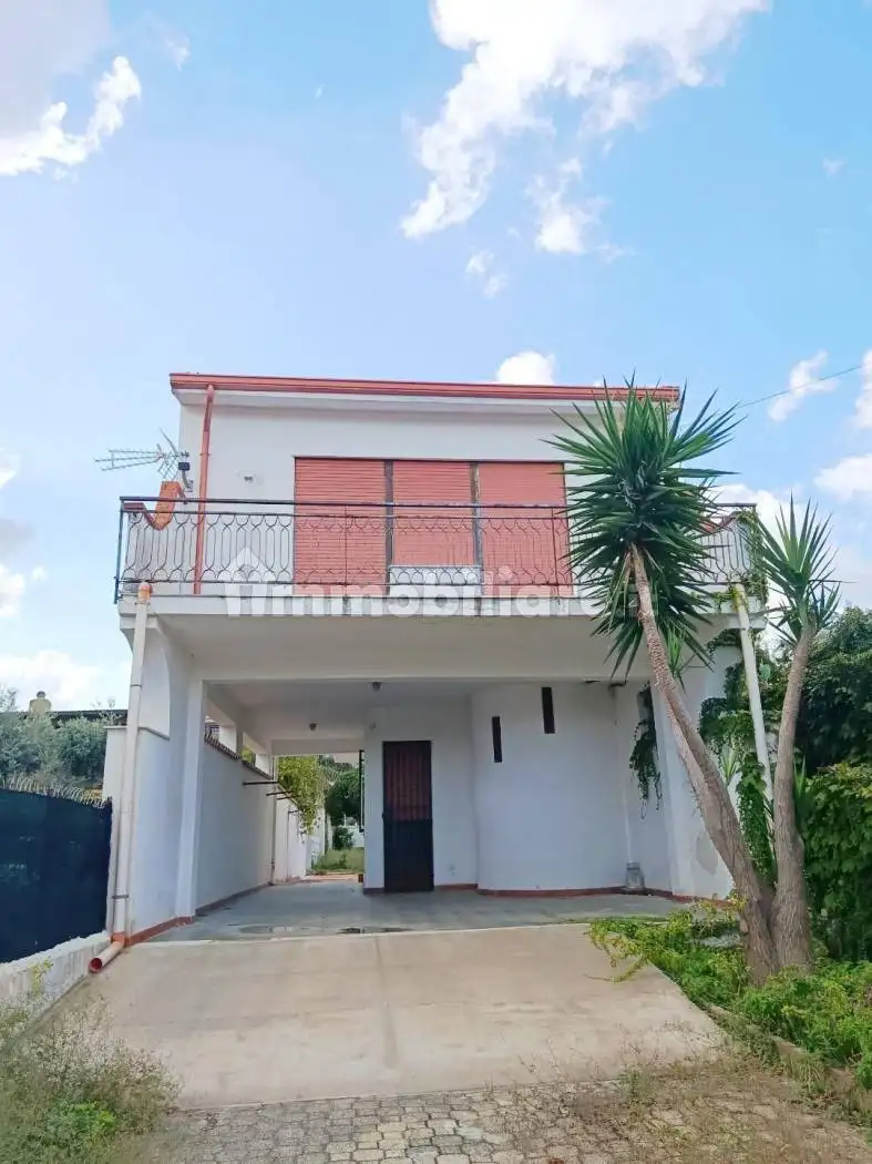 Villa in vendita a Carini