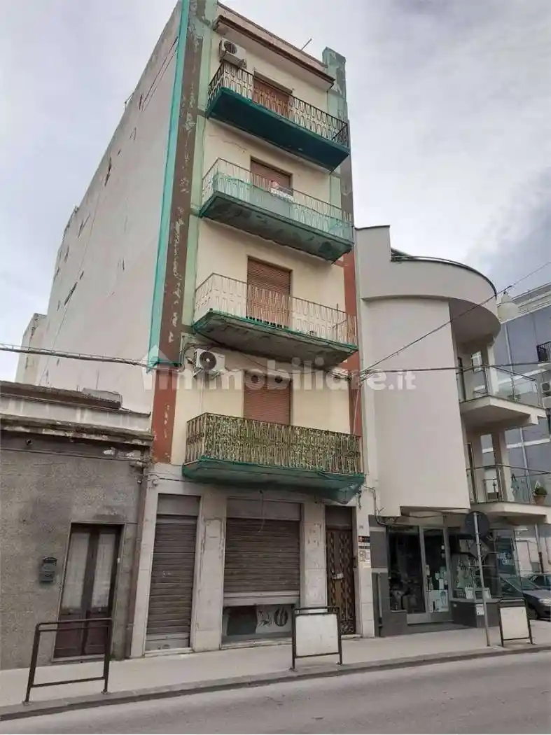 Appartamento in vendita a Augusta