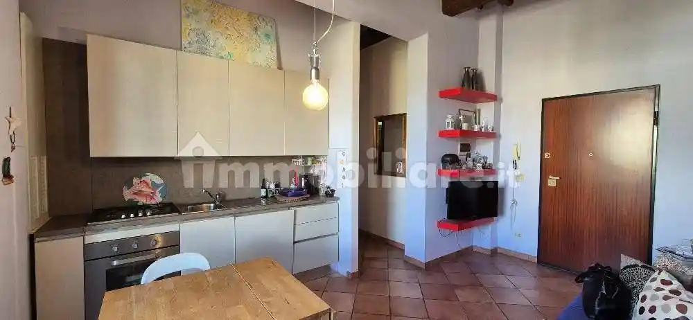 Appartamento in vendita a Cascina