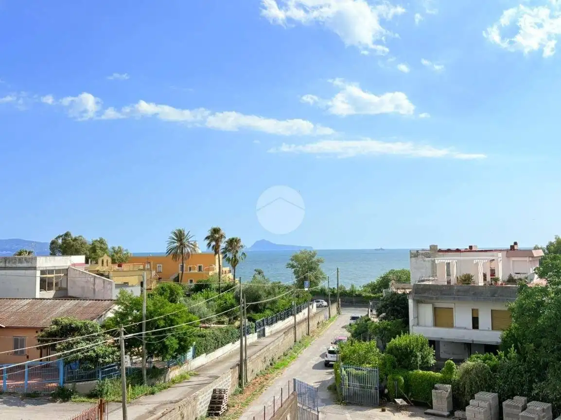 Appartamento in vendita a Torre del Greco