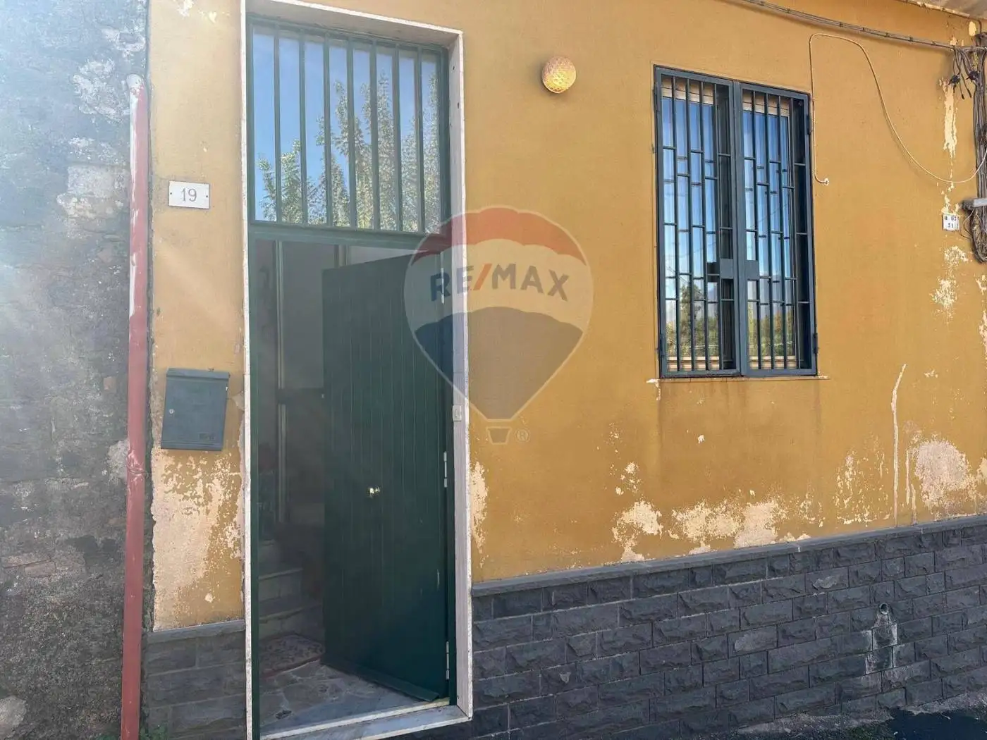 Appartamento in vendita a Camporotondo Etneo