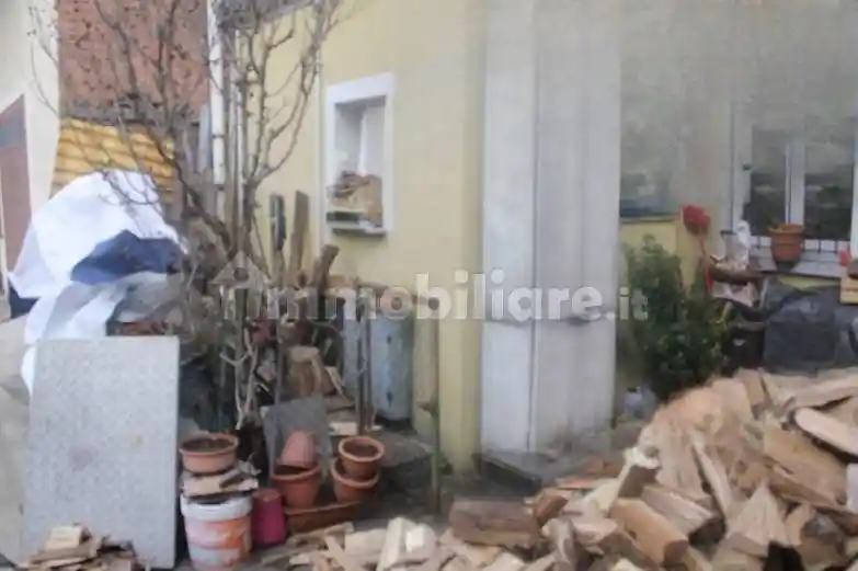 Casa indipendente all'asta via Xi Febbraio, 2, Sumirago - foto 3