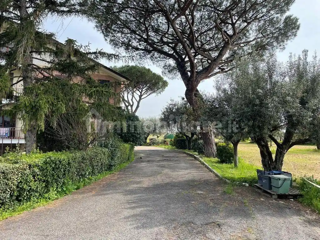 Villa bifamiliare via delle Cornacchiole, Torricola - Tor Carbone, Roma - foto 2