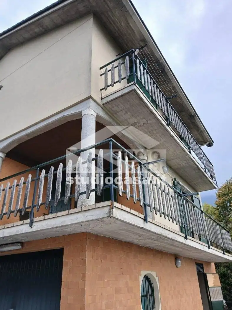 Villa unifamiliare Don Locatelli, Costa Serina - foto 2