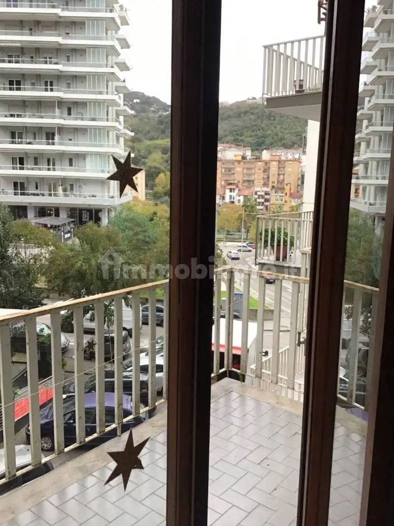 Appartamento in vendita a Salerno
