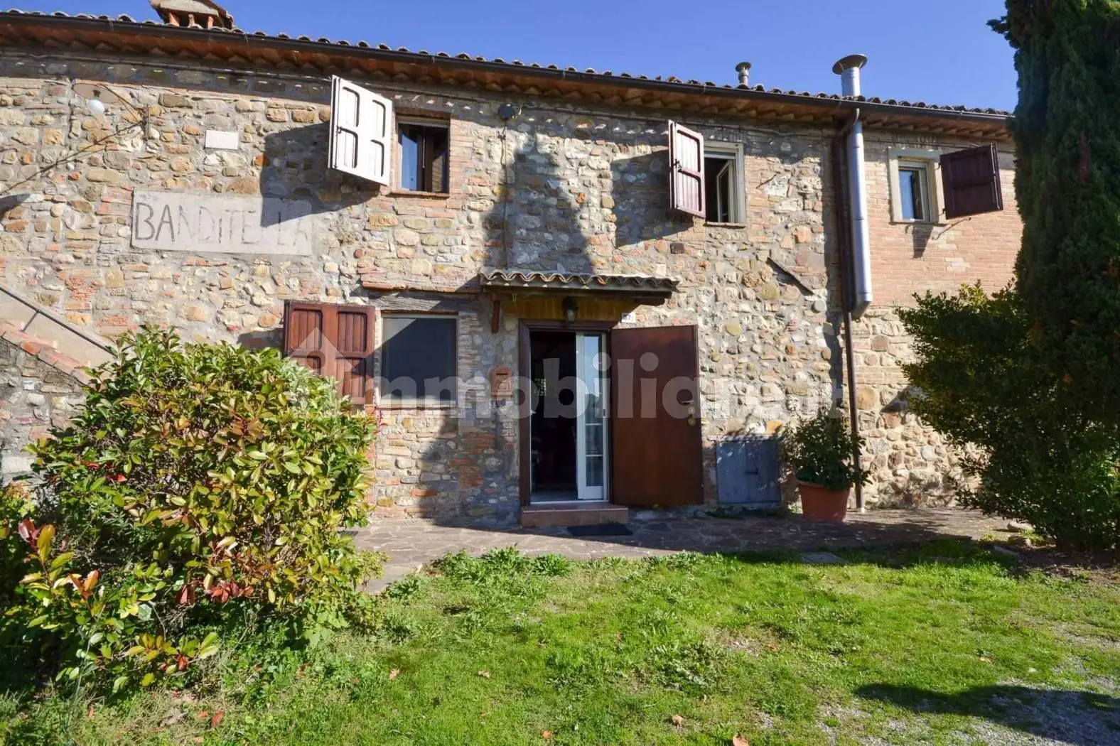 Casa indipendente in vendita a Fabro