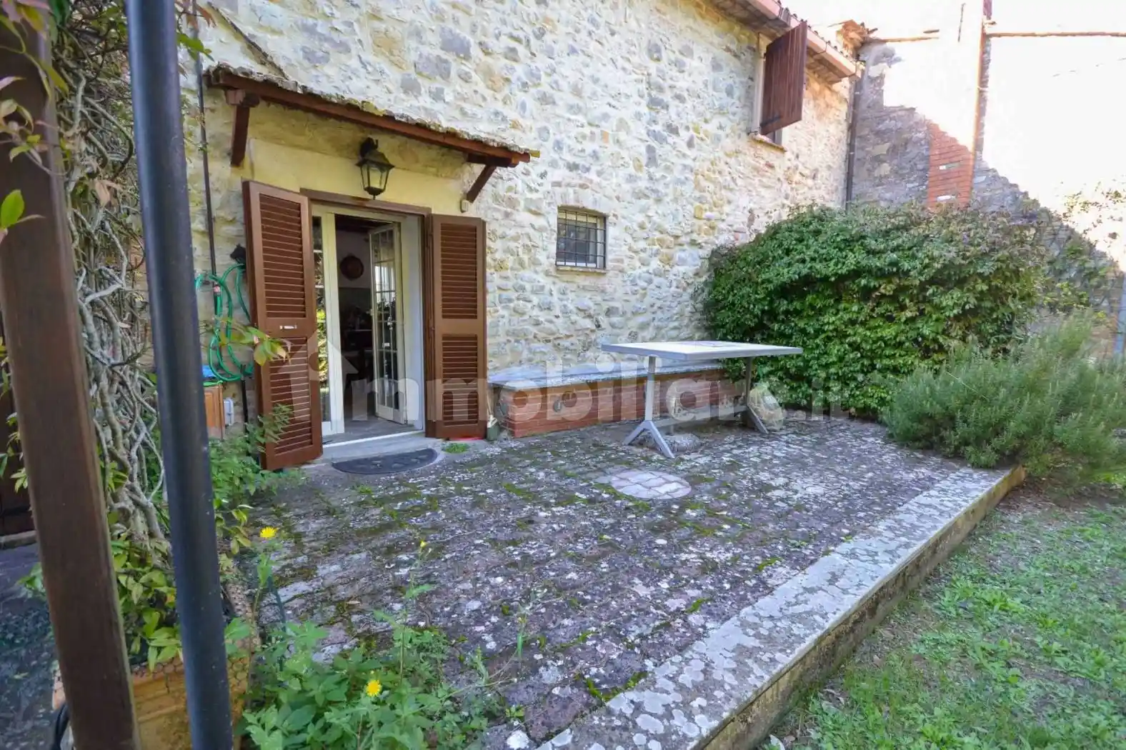 Terratetto unifamiliare Voc. Banditella, Centro, Fabro - foto 2