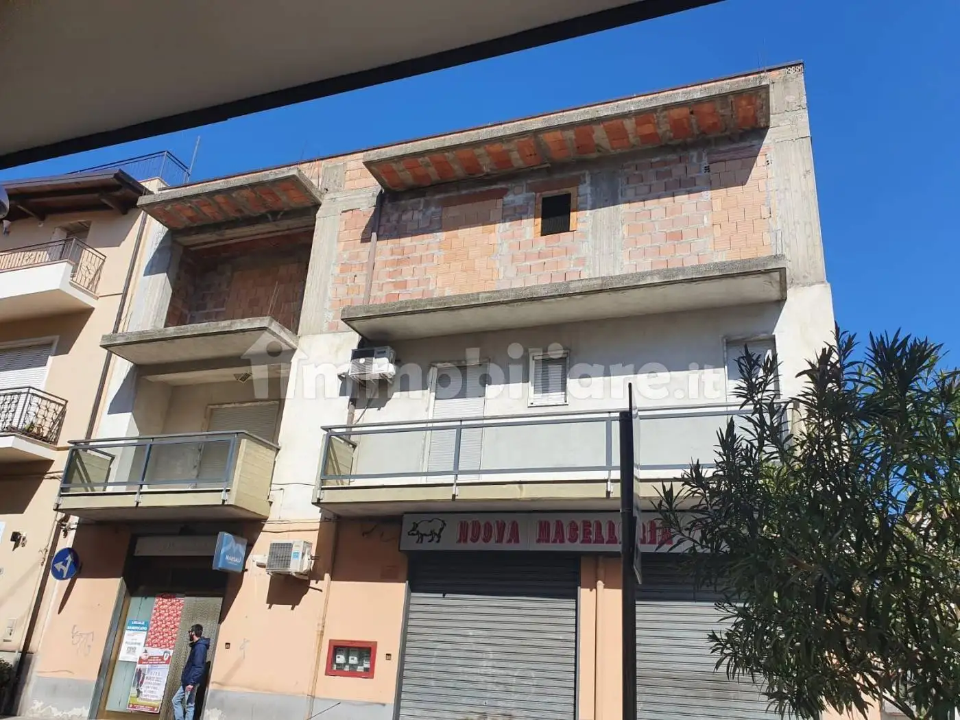 Palazzo - Edificio in vendita a Montalbano Jonico
