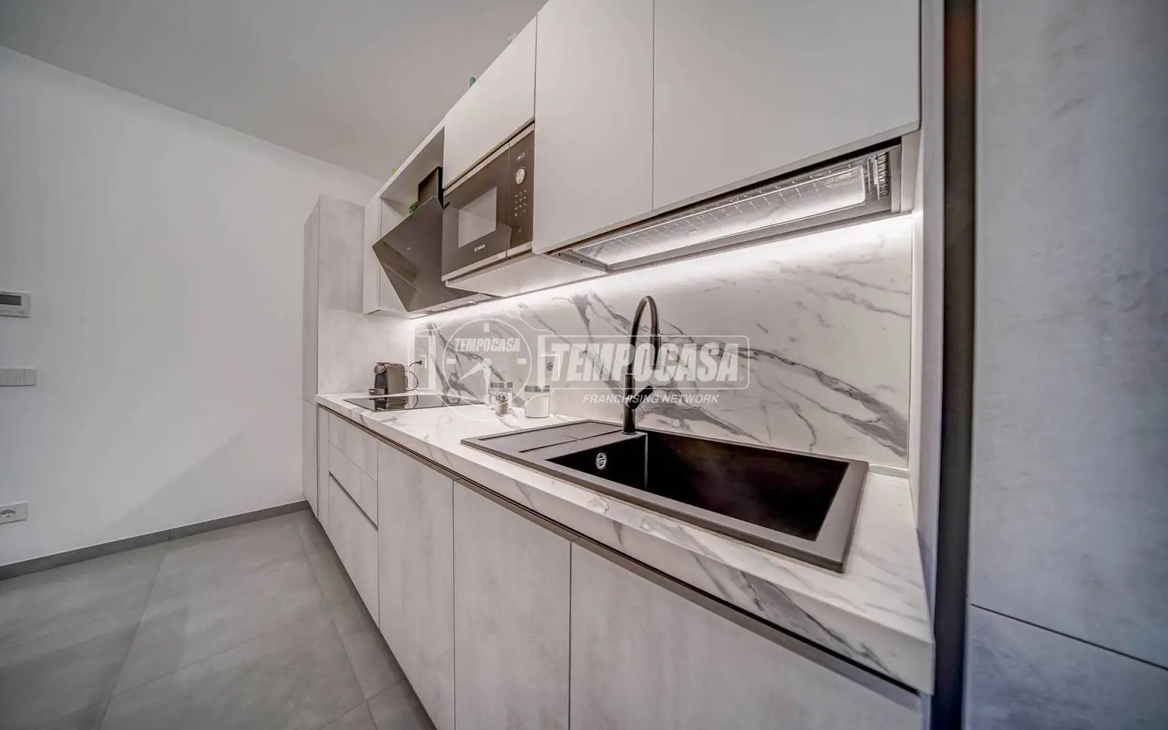 Trilocale via Primo Levi 6, Cardano al Campo - foto 5