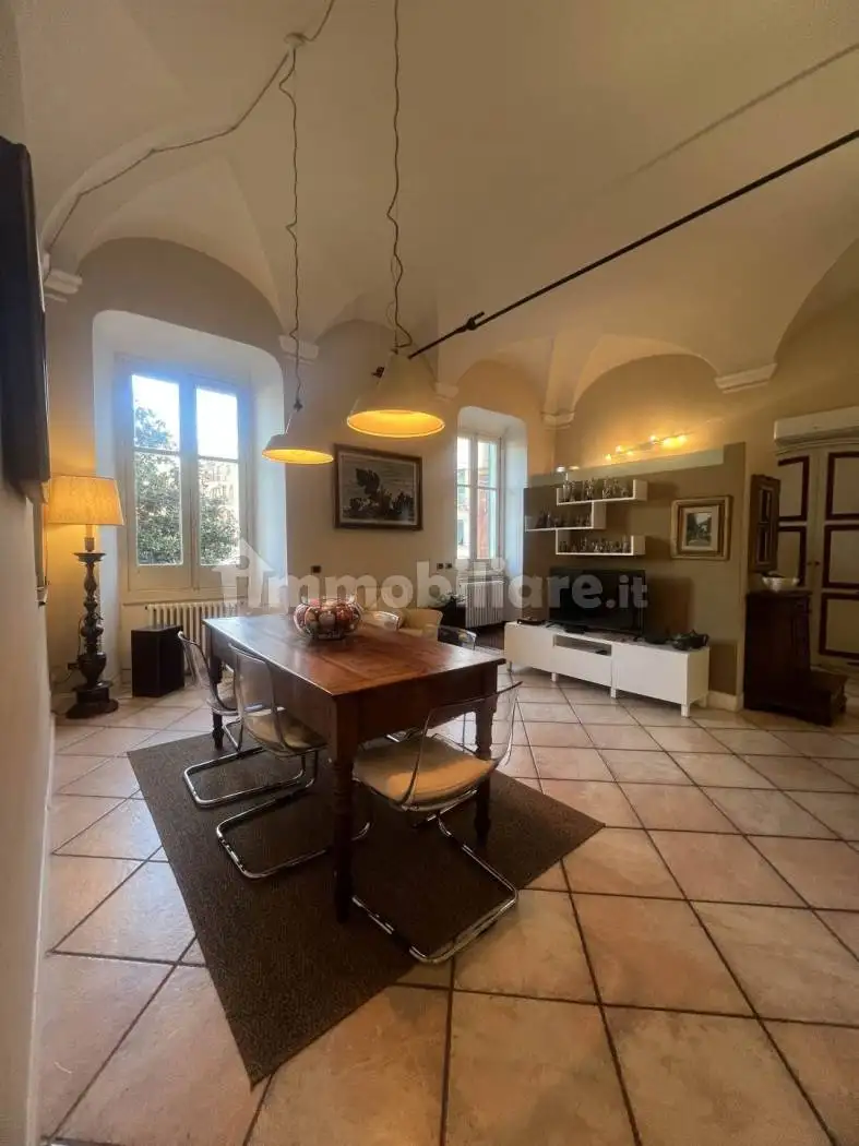 Appartamento in affitto a Lerici