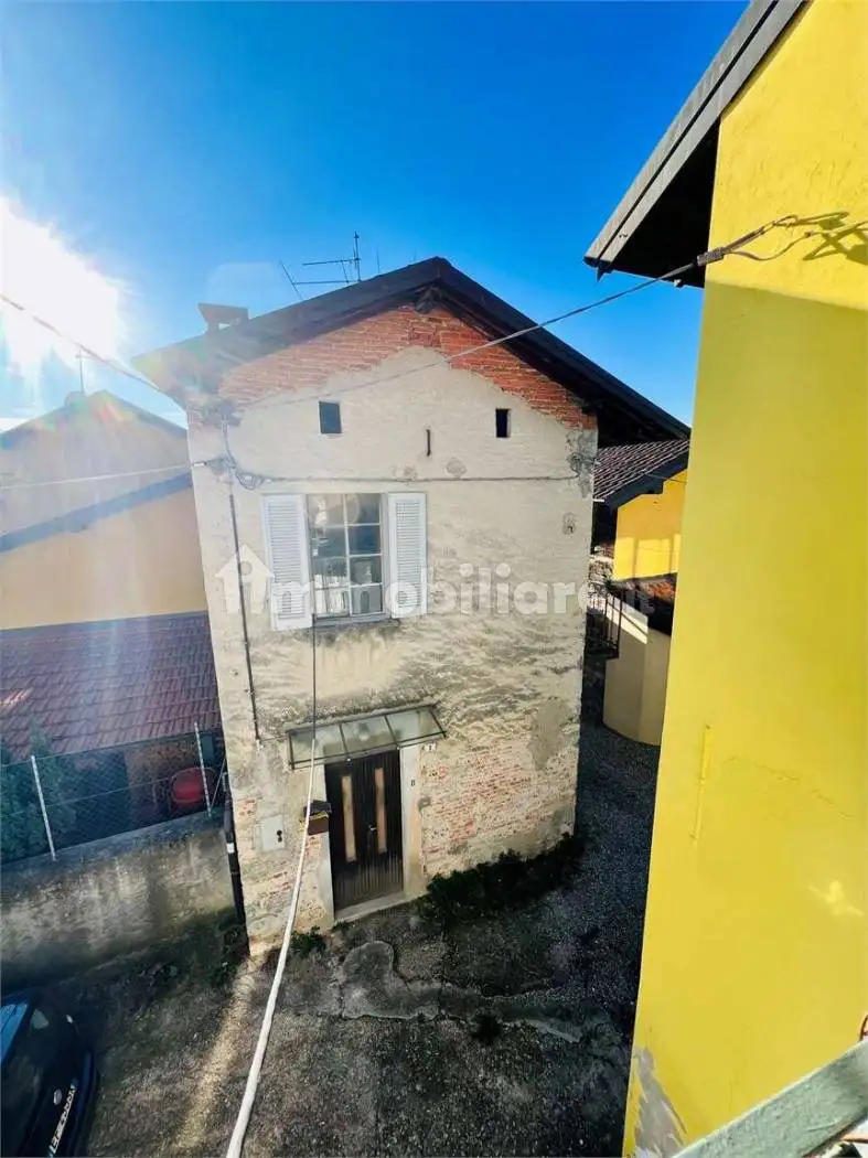 Casa indipendente in vendita a Sangiano