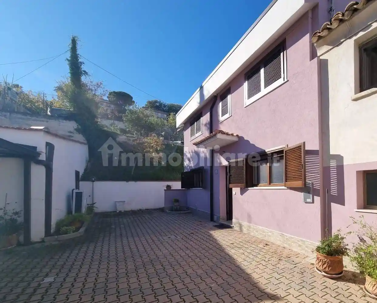 Terratetto unifamiliare via Colle Innamorati 383, Colli Innamorati - Madonna, Pescara - foto 2