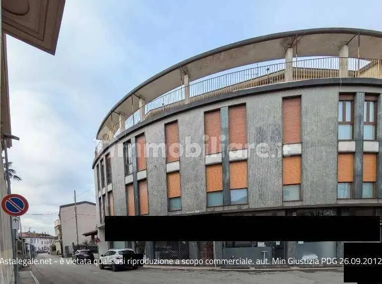 Appartamento in asta a Carate Brianza