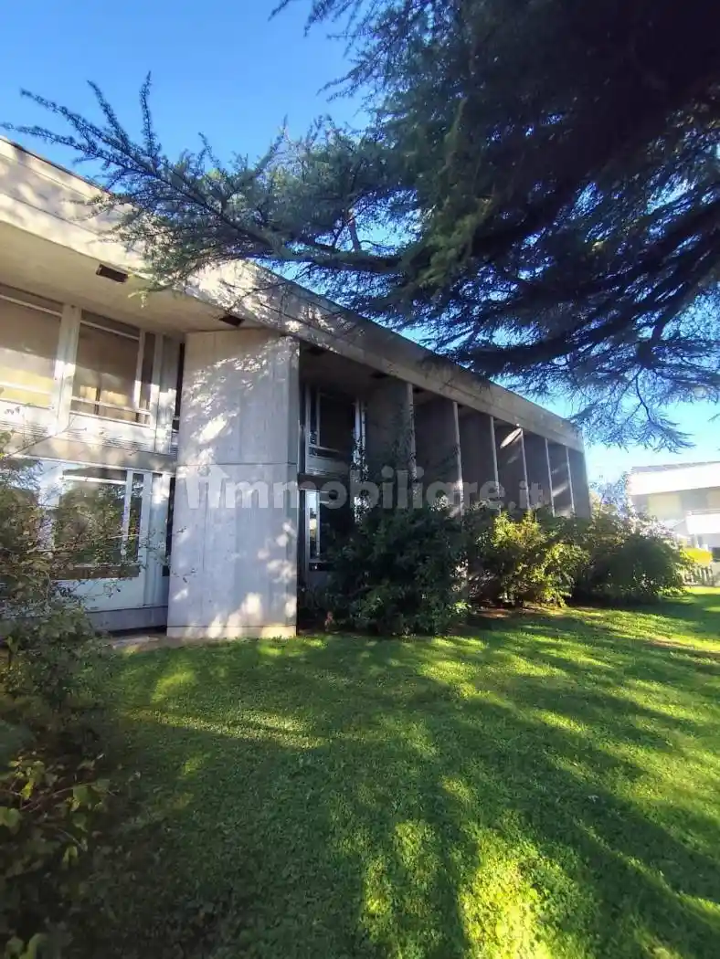 Palazzo - Edificio in Vendita - foto 2