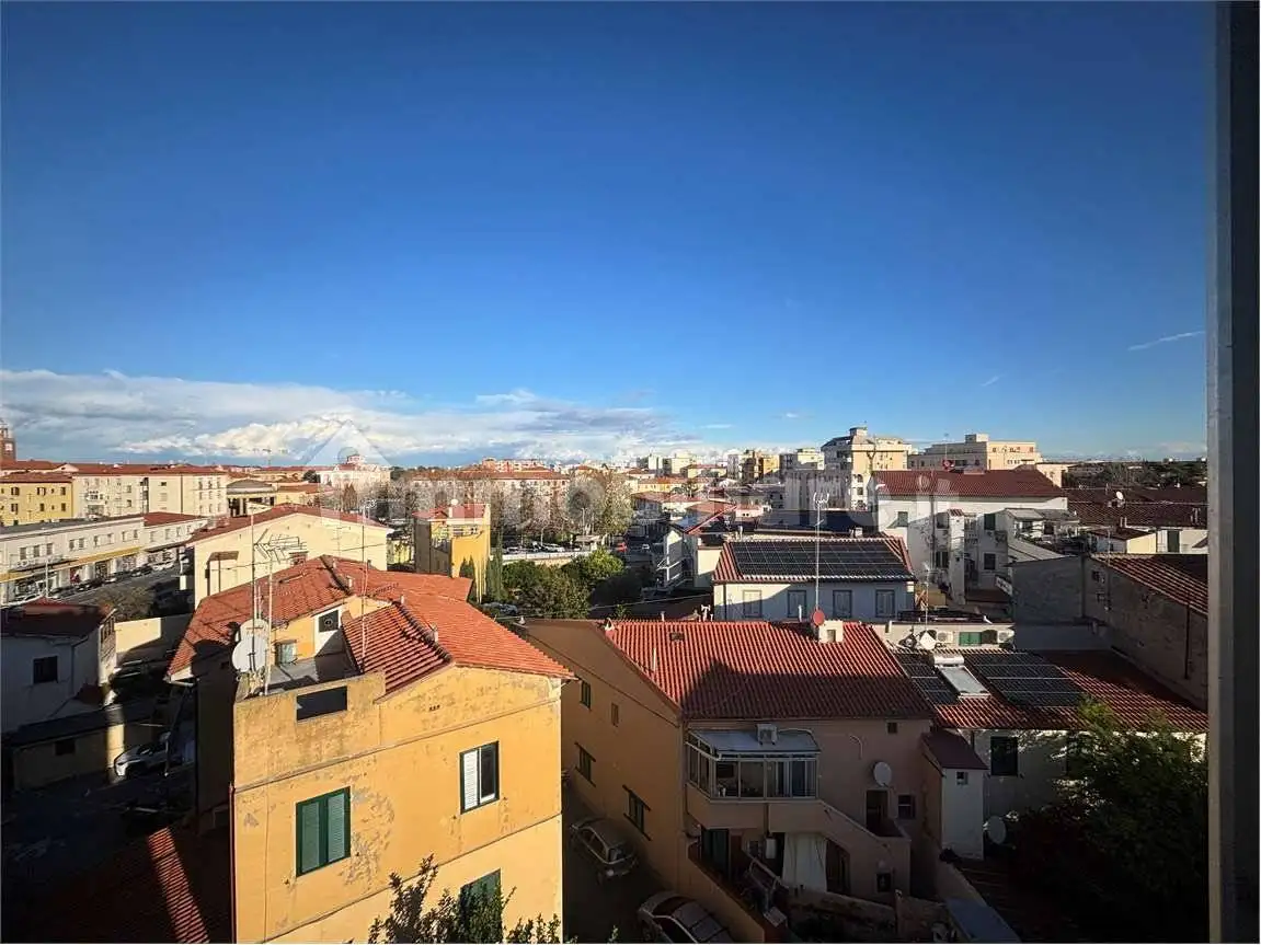 Appartamento in vendita a Livorno